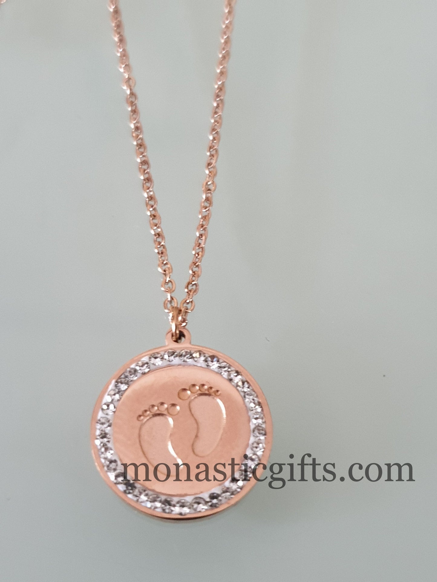 Baby feet necklace for mom, first mothers day gift, Gift For Mom, Mother Necklace