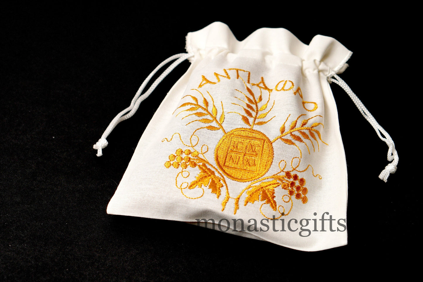 Embroidered Cotton Cloth Pouch for Prosphora, bread pouch , decorated with orthodox ICXC Embroideries. Orthodox CommunionAntidoron.