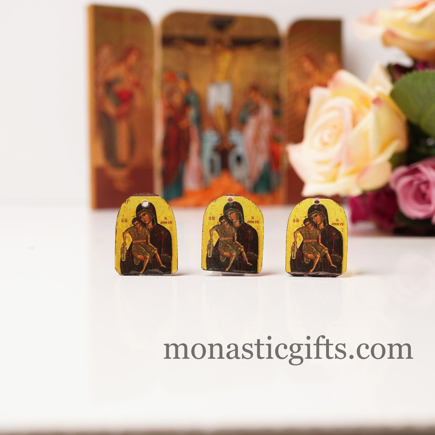 Tiny icon Virgin Mary Axion Estin Άξιον εστίν, 3pcs - Wood Byzantine Christian Tiny Orthodox Icon amazing idea to make orthodox gifts