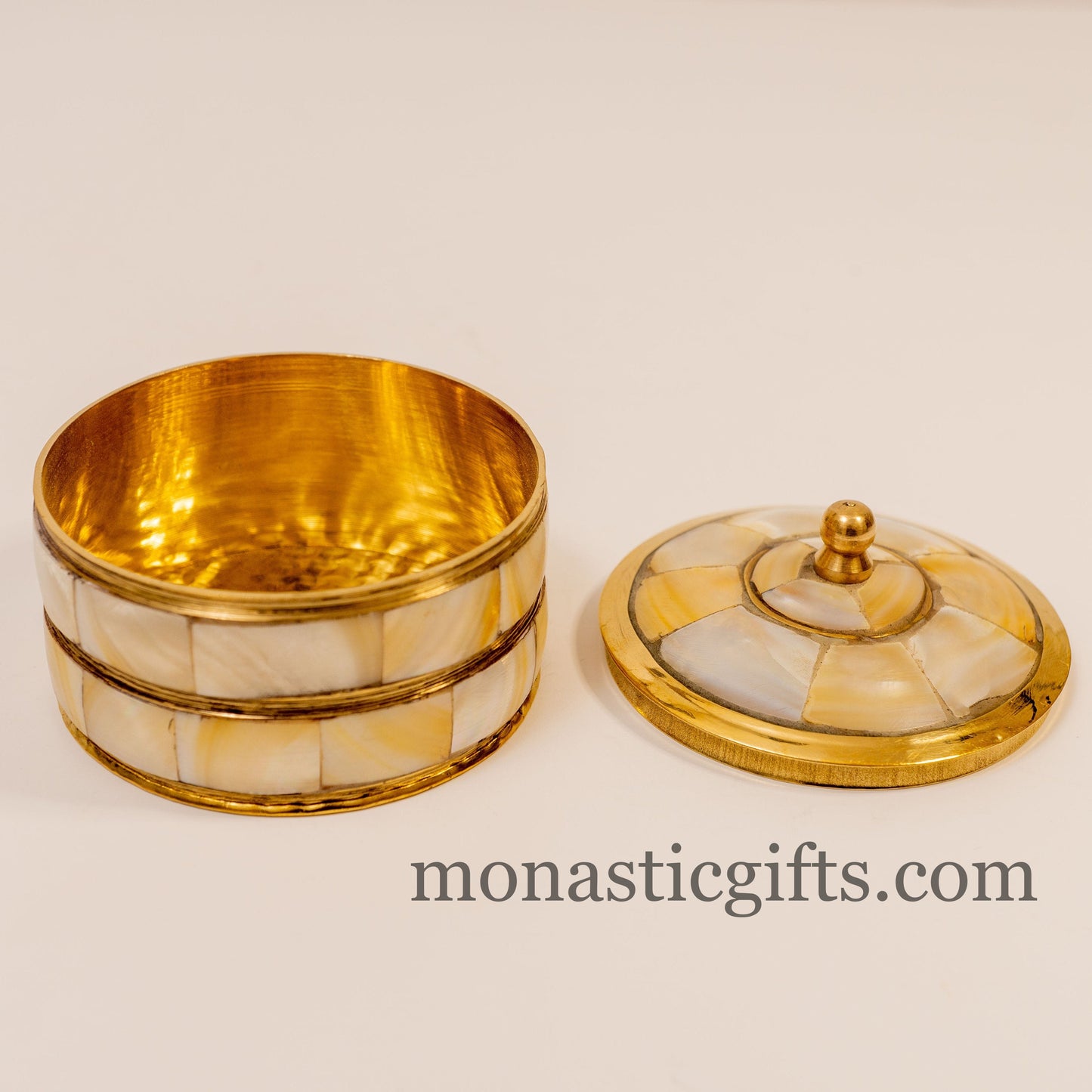 Round brass box with mother of pearl (Sea shell) - Jewelry,incense,wicks box a perfect Christian Gift 72gr