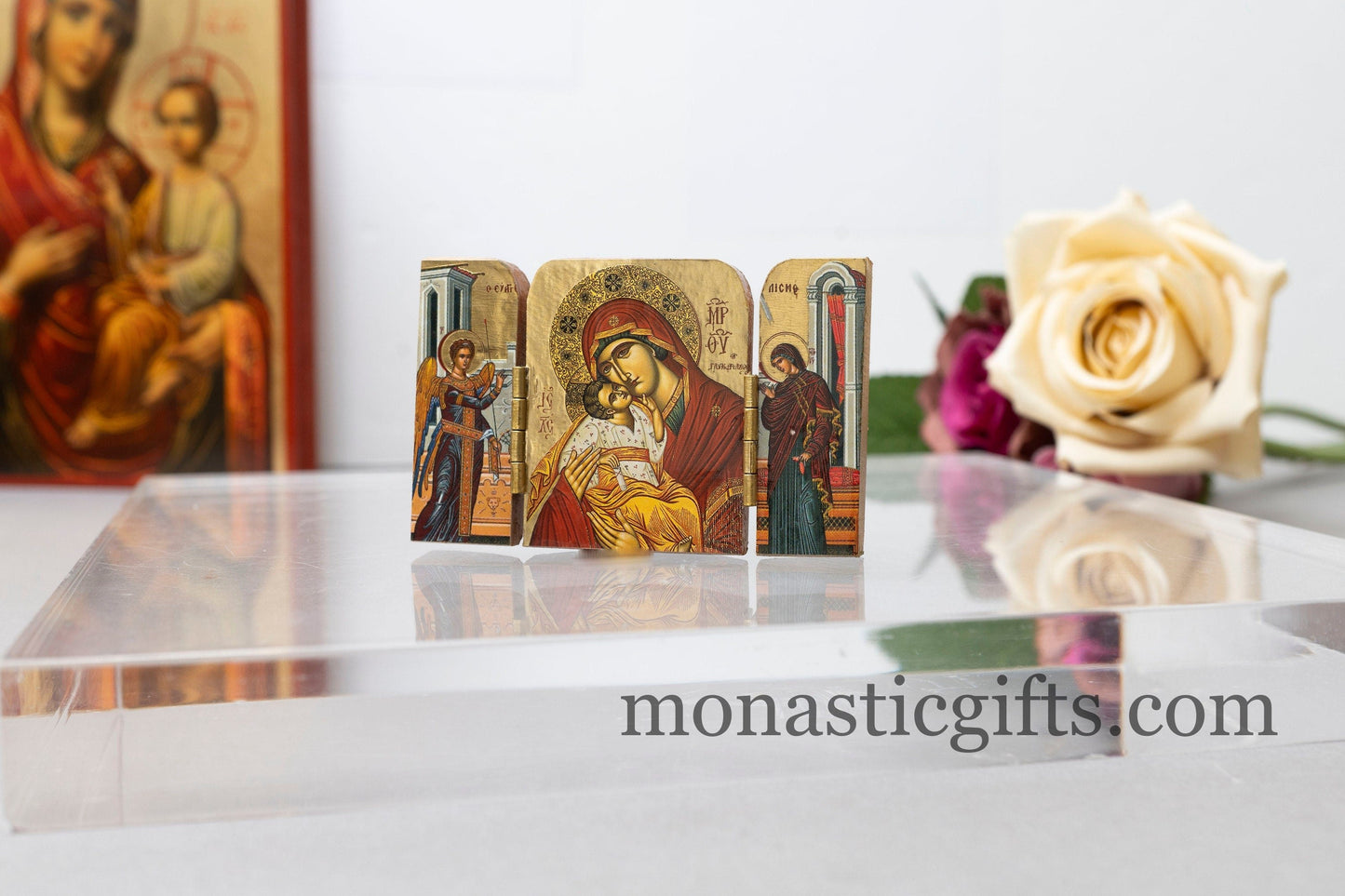 Triptych small wooden Icon with The Virgin Mary Sweetkisses and The Annunciation of the Virgin Mary at the doors, Home Decor,Orthodox Gift