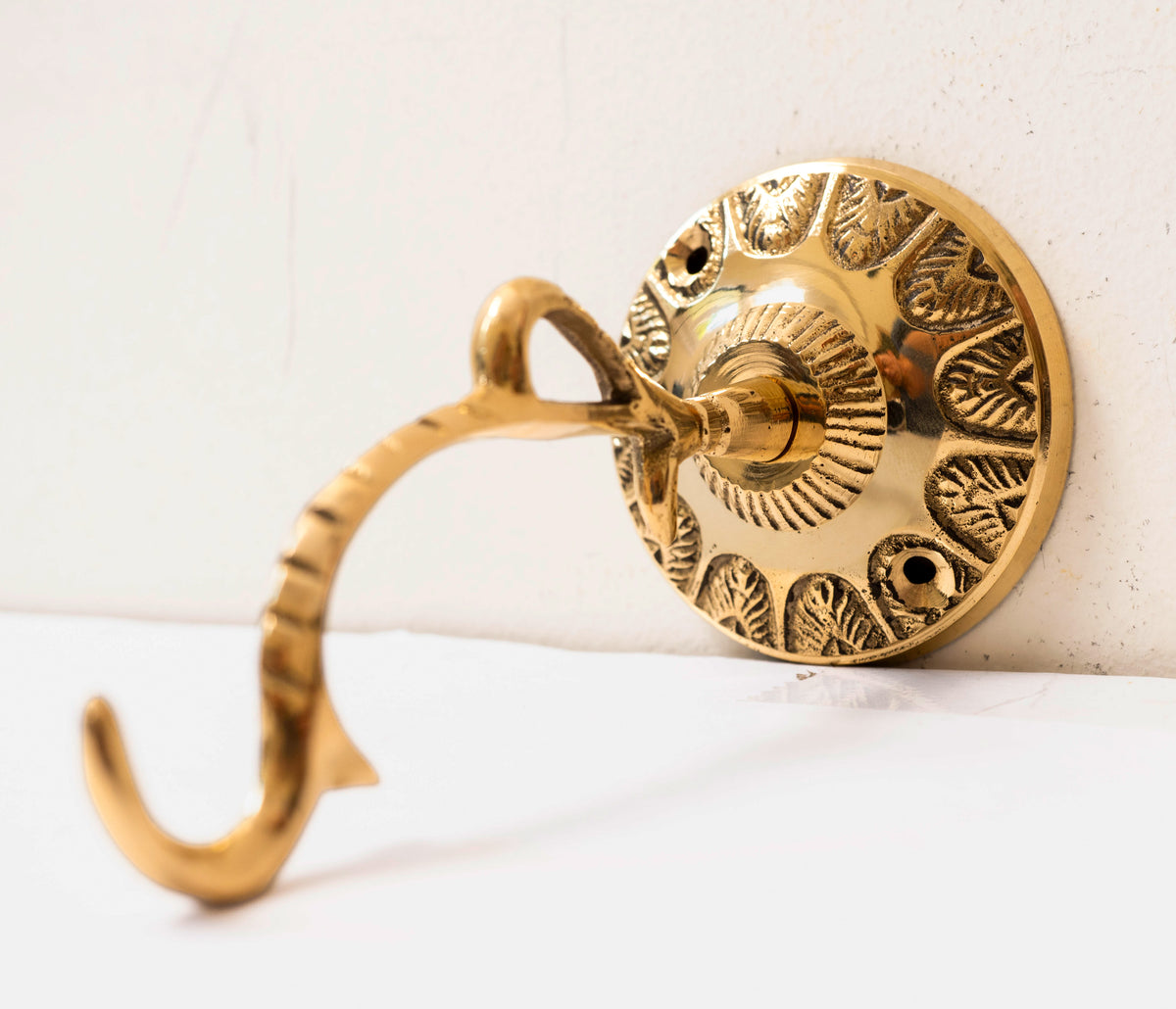 Hanging vigil lamp kandili wall bracket solid brass unpainted round rosette twisted arm hook 14cm