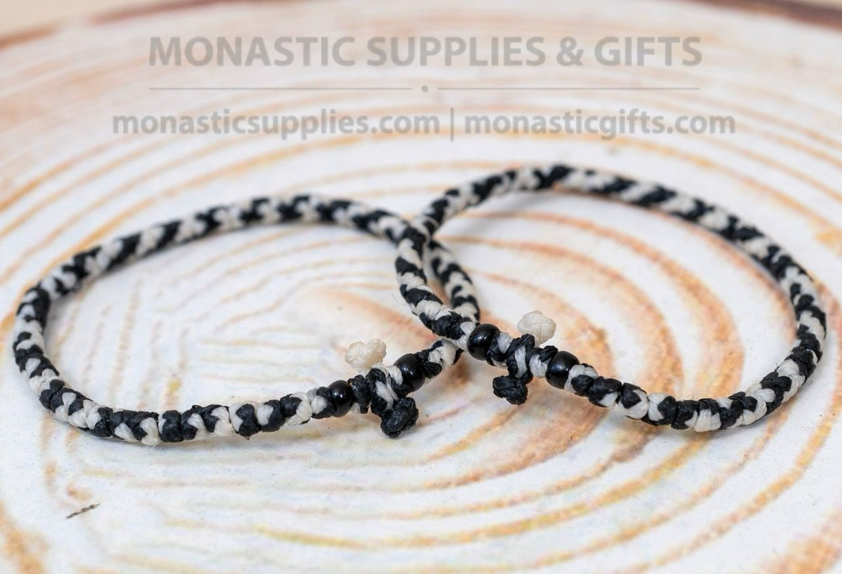 Prayer Rope Komboskini Bracelet with Knotted Cross and Black Beads in Black and White - Orthodox - Waxed Cord - 50 Knots - 1 Piece