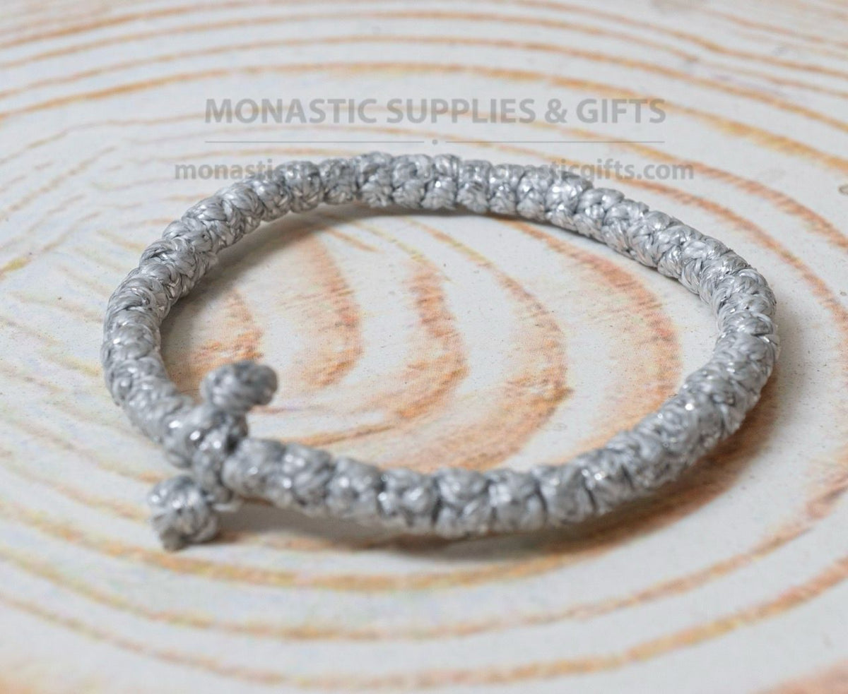 Prayer Rope Komboskini Bracelet with Knotted Cross in Shimmering Silver Thread - Orthodox - Waxed Cord - 50 Knots - 1 Piece