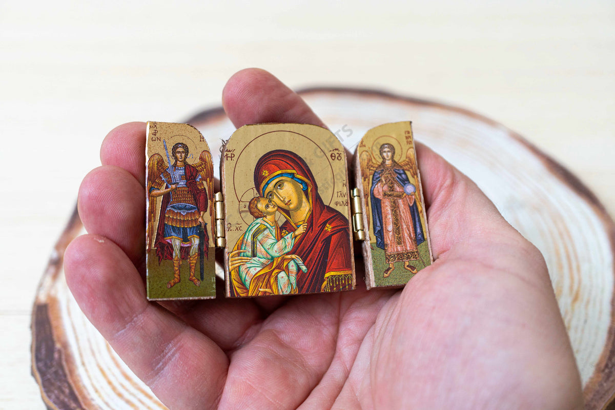 Pocket prayer triptych folding icon gold leaf wood Virgin Mary Sweet Kiss with Archangels Michael and Gabriel (5x7 cm / 2x2.8 in)