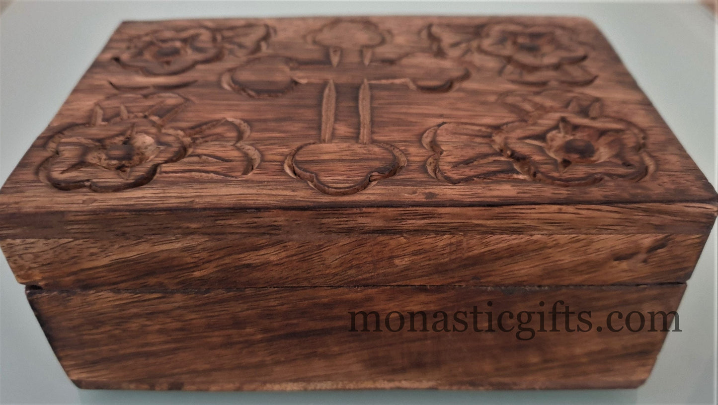Orthodox Hand-Carved Walnut Wood Keepsake Box — Rustic Decorative Jewelry & Artifact Chest (15x9.5x6 cm)