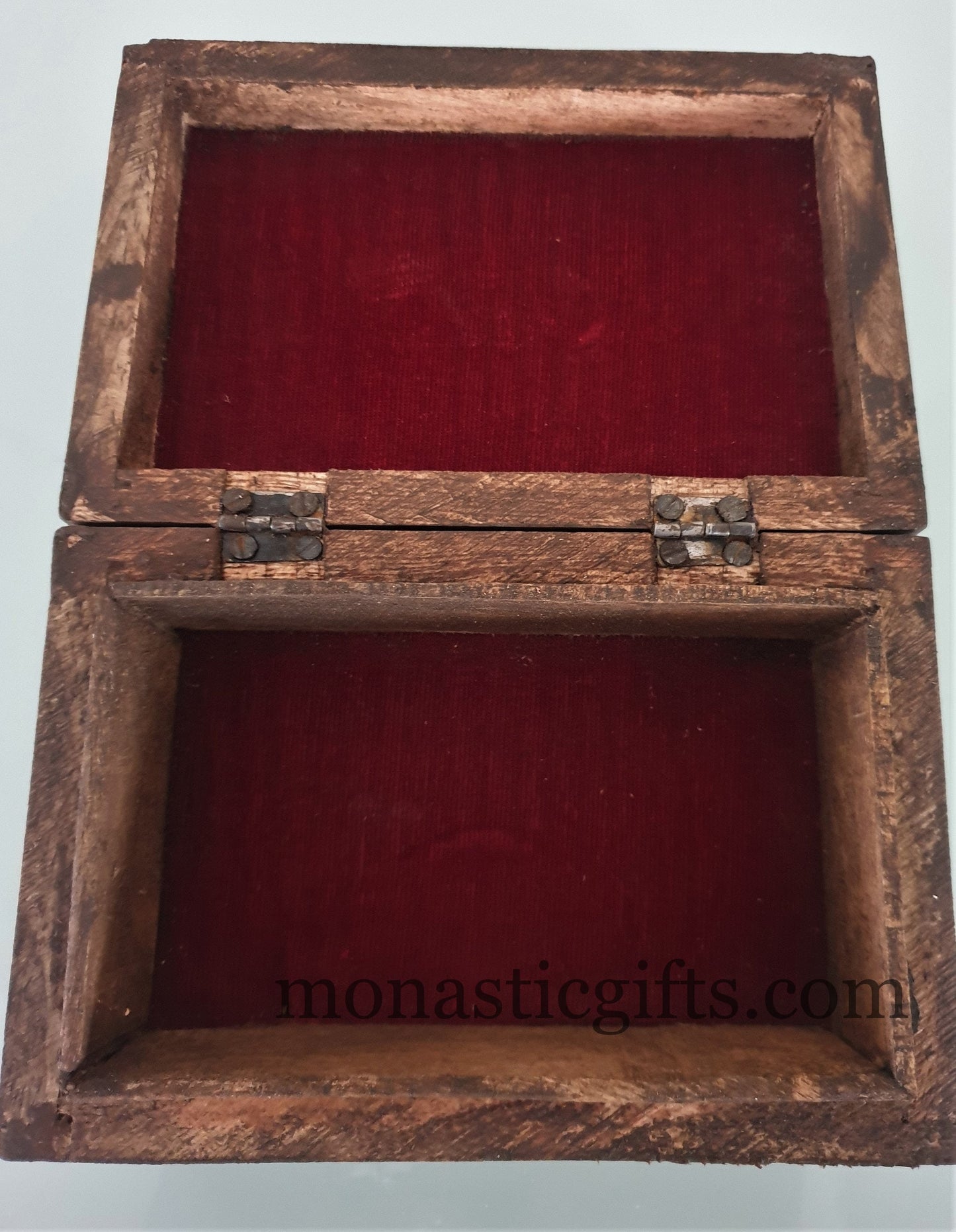 Orthodox Hand-Carved Walnut Wood Keepsake Box — Rustic Decorative Jewelry & Artifact Chest (15x9.5x6 cm)