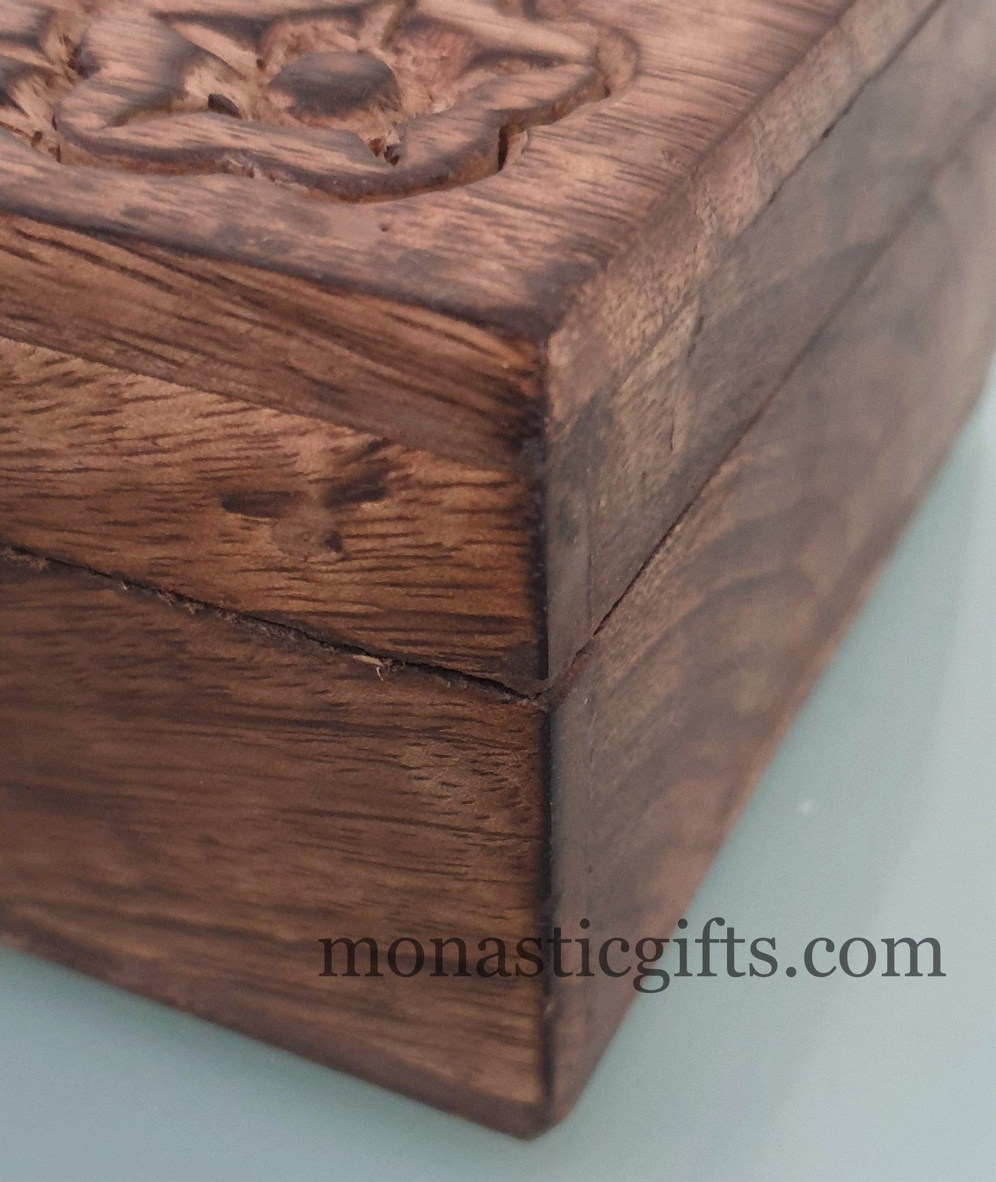 Orthodox Hand-Carved Walnut Wood Keepsake Box — Rustic Decorative Jewelry & Artifact Chest (15x9.5x6 cm)
