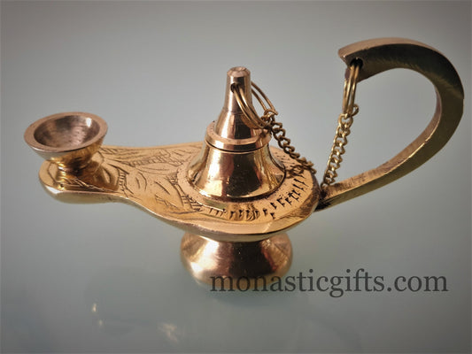 Beautiful Small Oil Lamp Aladdin Cap with a chain Quite heavy Amazing Lamp Lamps 100% Authentic Vintage