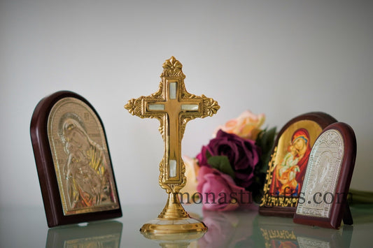 Standing Brass Altar  with seashells 19cm  -  Altar Table brass Cross - Croce da altare Home Decor  a perfect Christian Gift