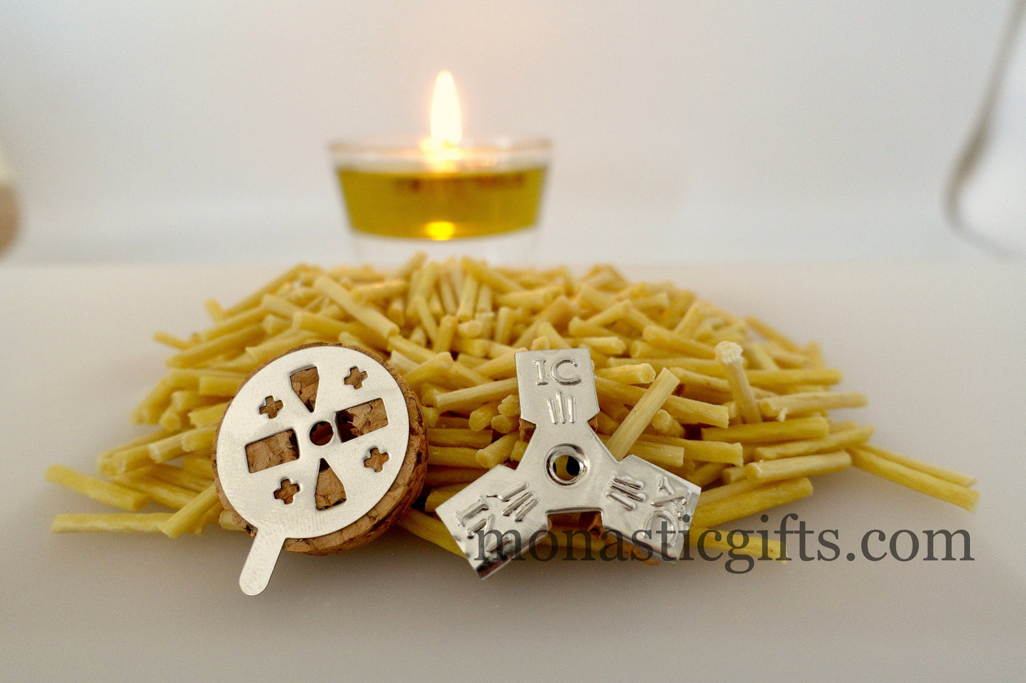 Beeswax Wicks 100% natural with 2 corks floats (Triangular and round) For Vigil Oil Lamps  (Approx 400pcs) plus a gift Cork Float