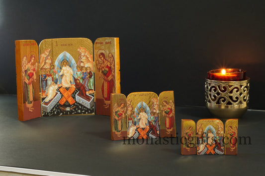 Portable gold leaf Byzantine wooden pocket triptych icon of the Resurrection of Jesus Christ and Archangels